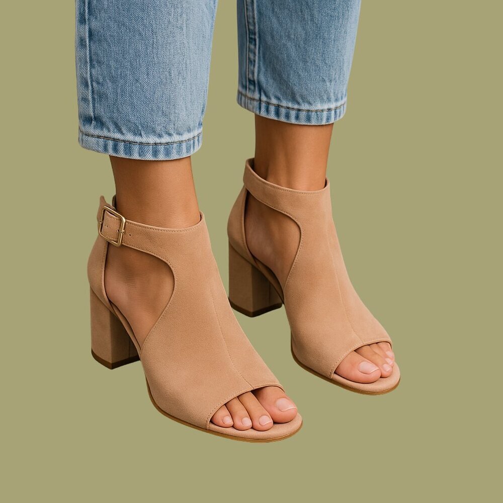 Nine West “Jomei” Peep Toe Block Heel Sandals – Tan Suede Leather (Size 8.5M)